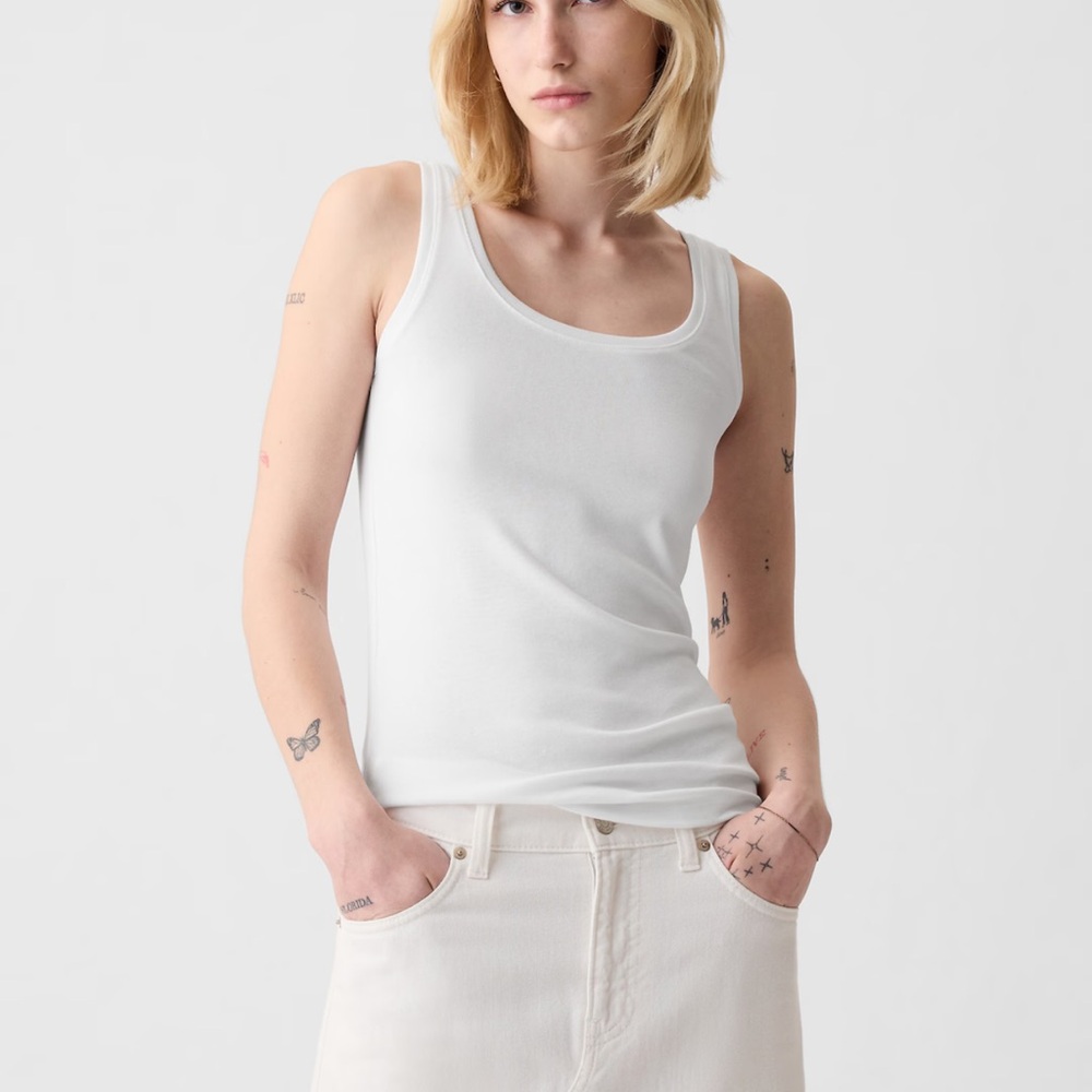 NWT GAP modern tank top white size medium